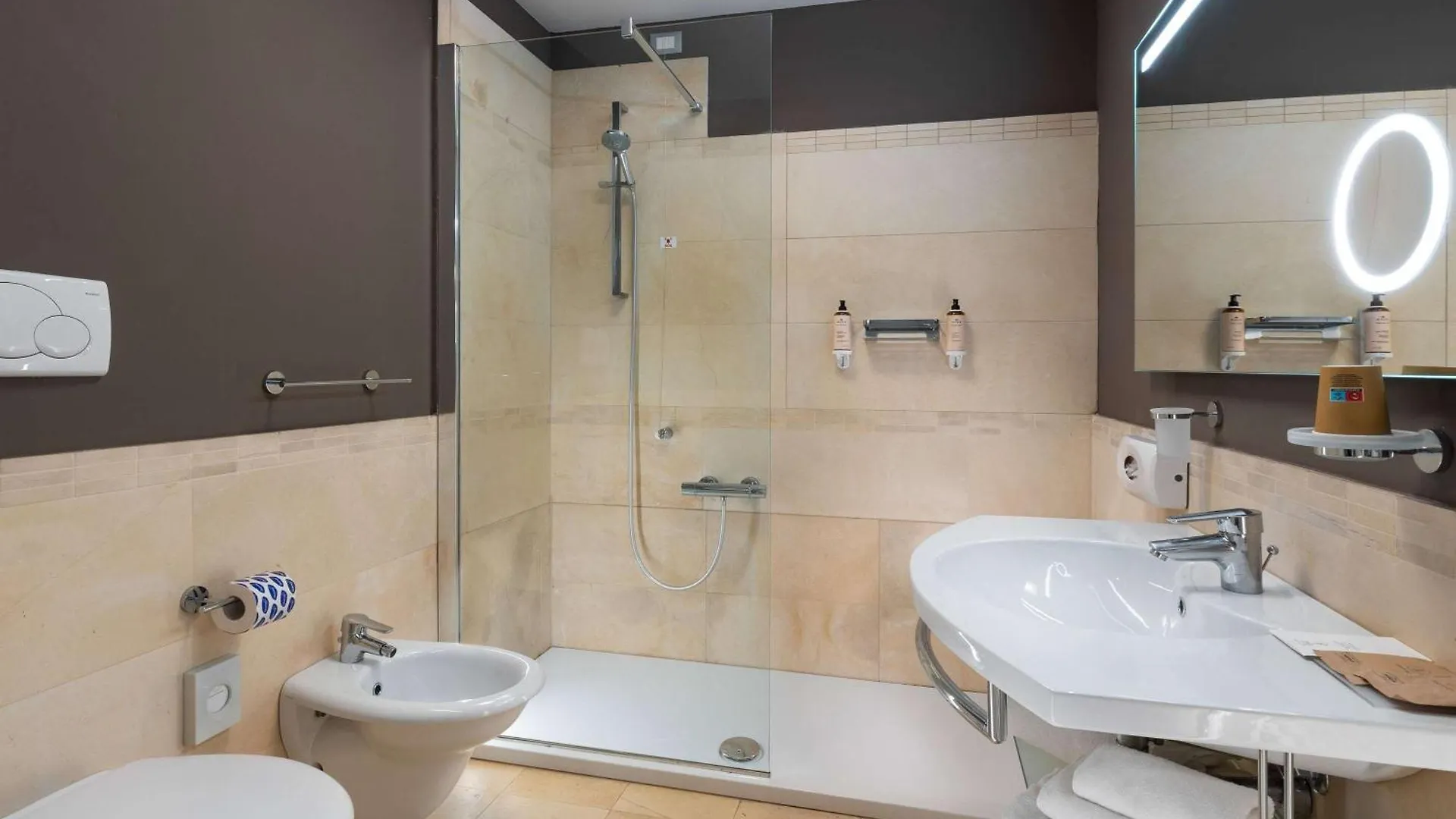 **** Hotel Mercure Rimini Lungomare Italy