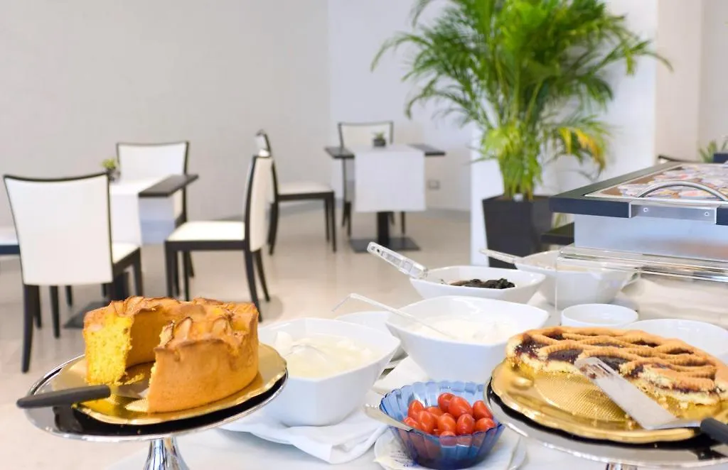 **** Hotel Mercure Rimini Lungomare Italy