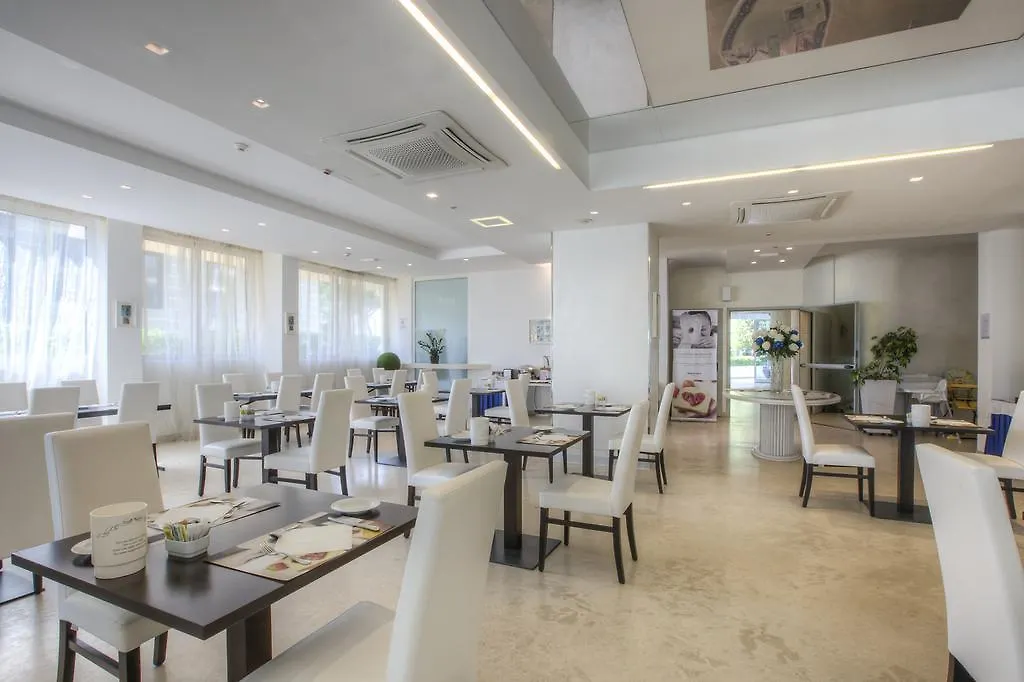 Mercure Rimini Lungomare 4*,  Italia
