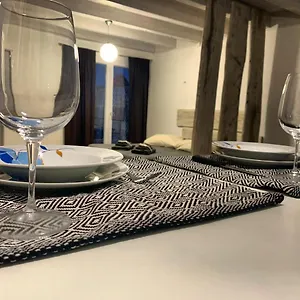 https://appartamento-confortevole-smartcharter.in-sardinia.net