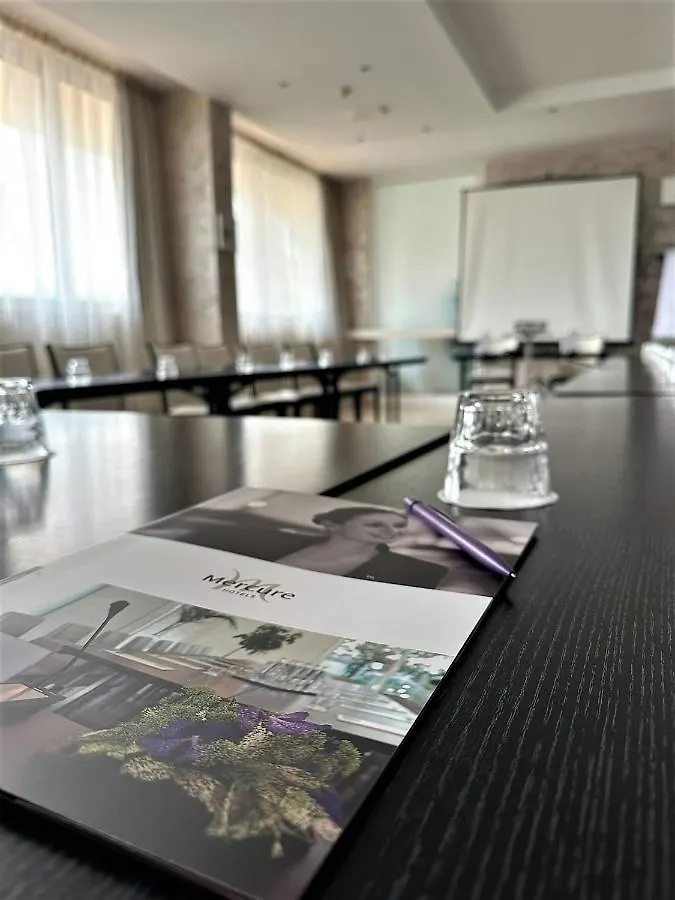 Mercure Rimini Lungomare 4*,